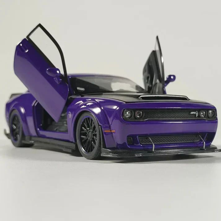 Dodge Challenger SRT Hellcat Redeye V8 – Miniatura 1:32