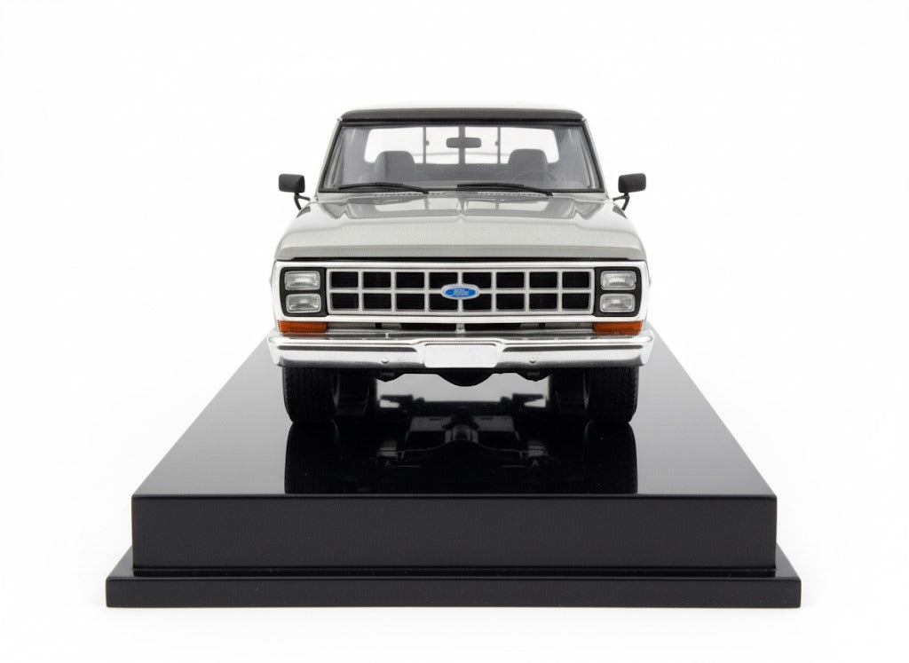 Carros Clássicos do Brasil: Ford F1000 (1985) - Escala 1:43