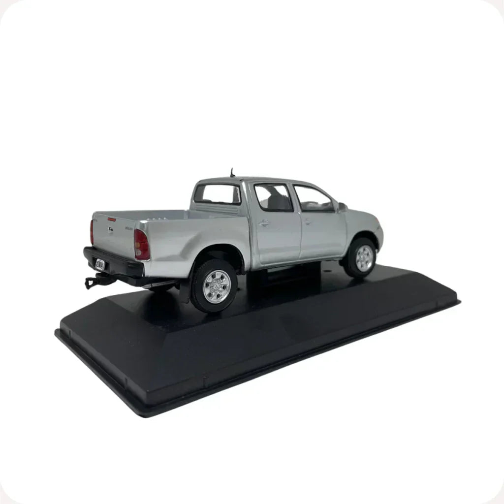 Coleção Pick Ups: Toyota Hilux (2005) - Escala 1:43 - Edição 06