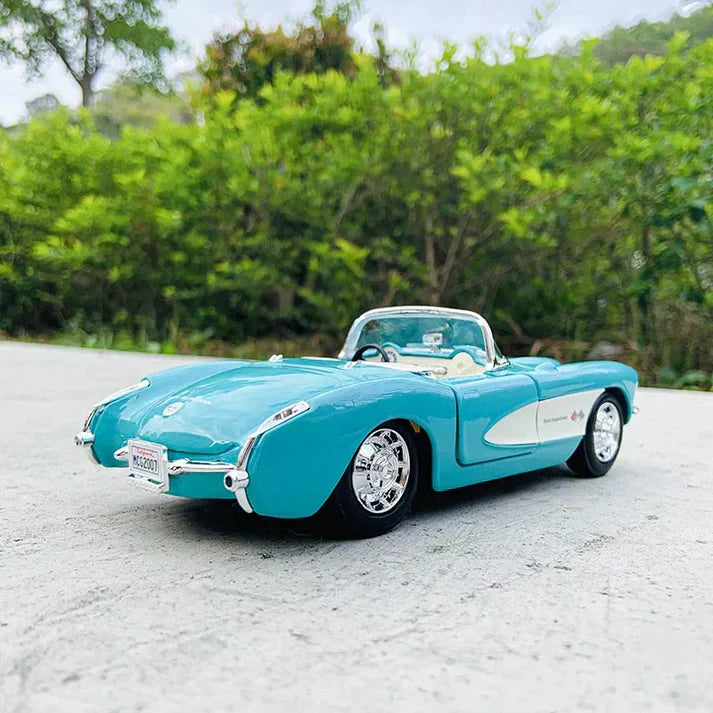 Corvette 1957 em Escala 1:24